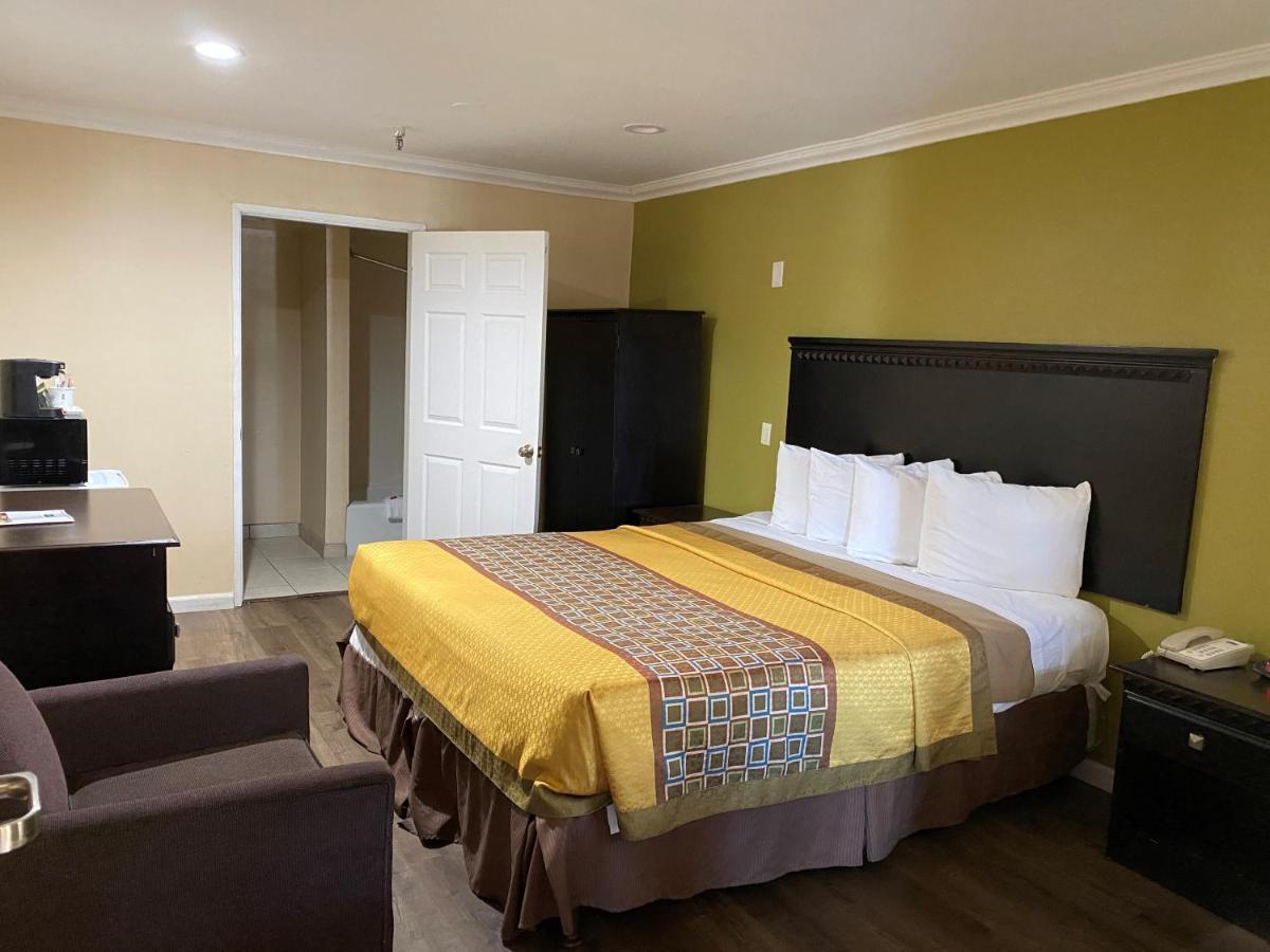 Travelodge By Wyndham Chatsworth ลอสแอนเจลิส ภายนอก รูปภาพ