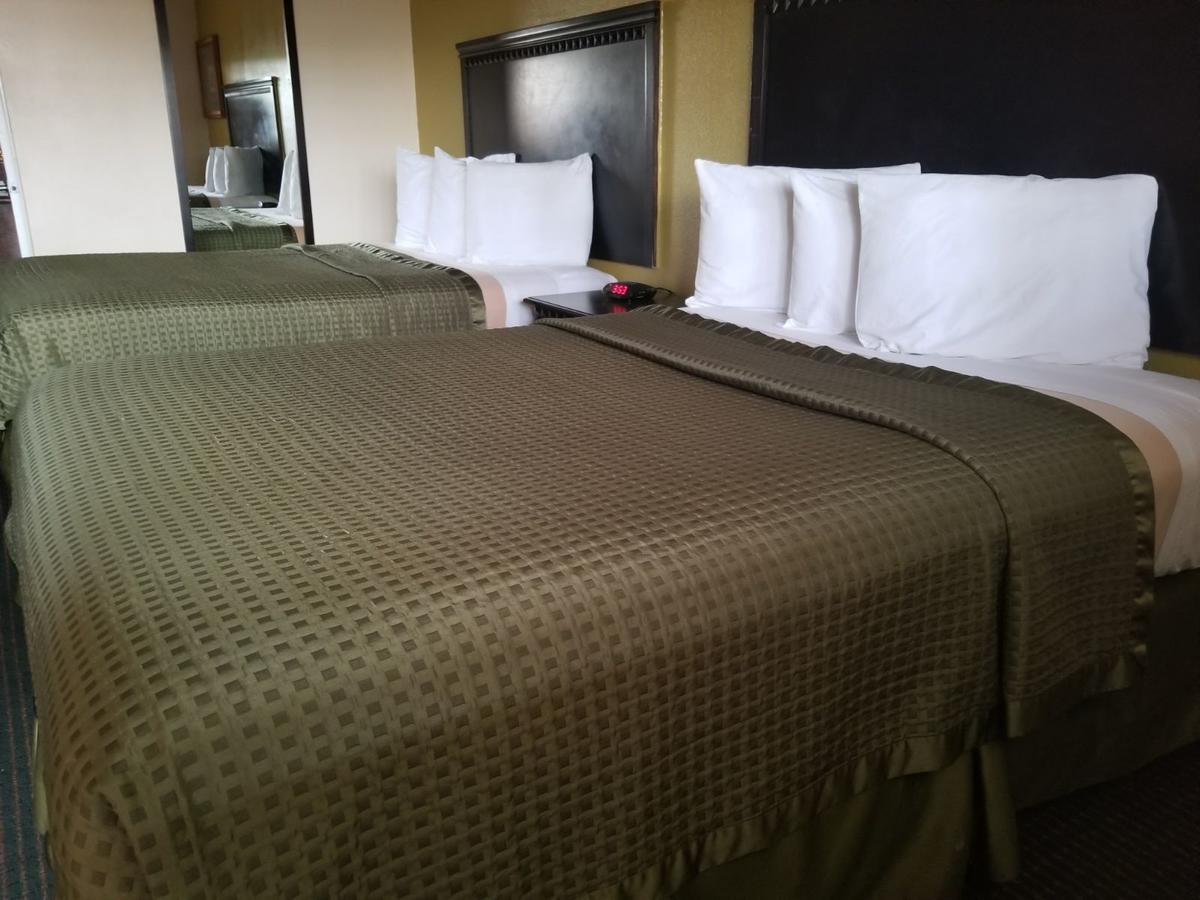 Travelodge By Wyndham Chatsworth ลอสแอนเจลิส ภายนอก รูปภาพ
